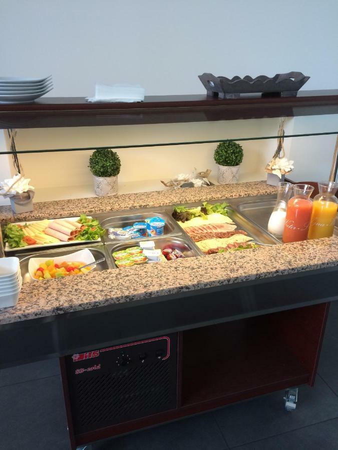 Hotel - Restaurant La Claire Foret Morhange Kültér fotó
